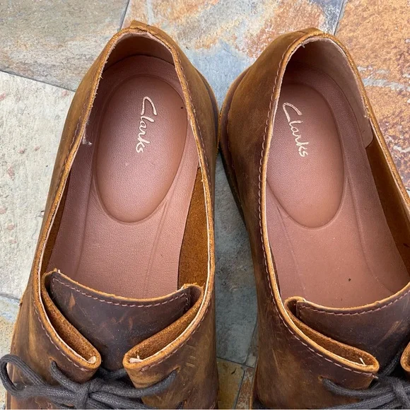 Clarks Chestnut Brown Leather Chukka Boots - Picture 3 of 7